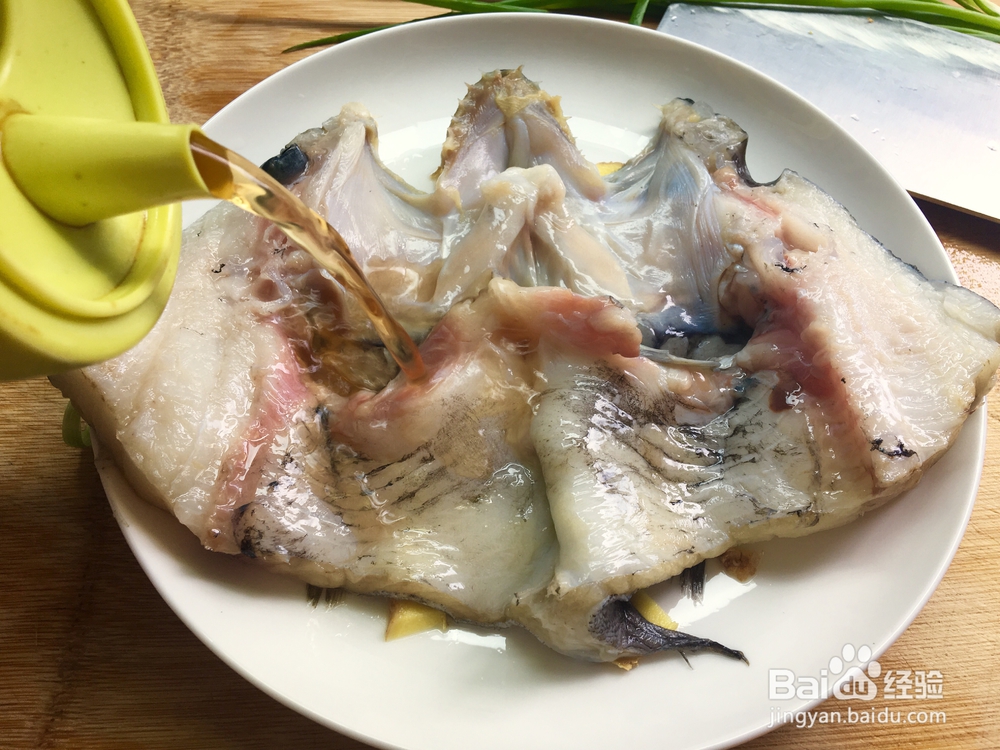 适合懒人做的葱油鸦片鱼头