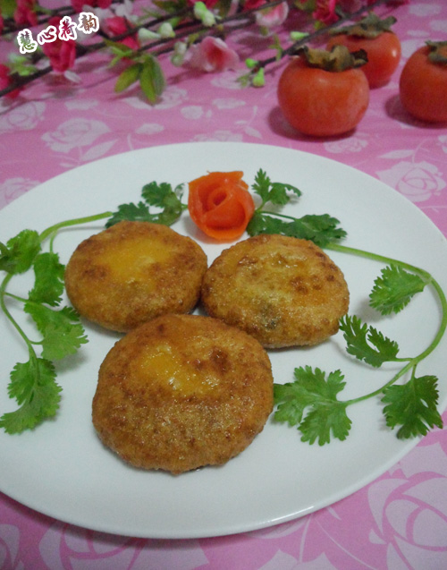 <b>深秋季节风靡西安古城300年的著名小吃—柿子饼</b>