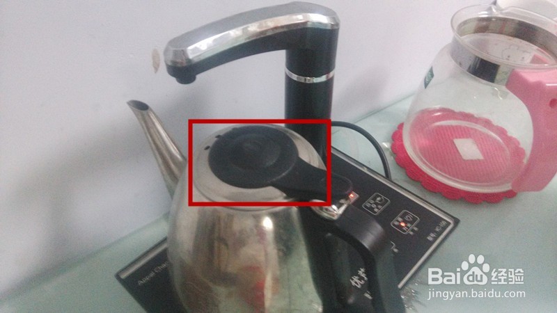 如何使用自动上水机烧水