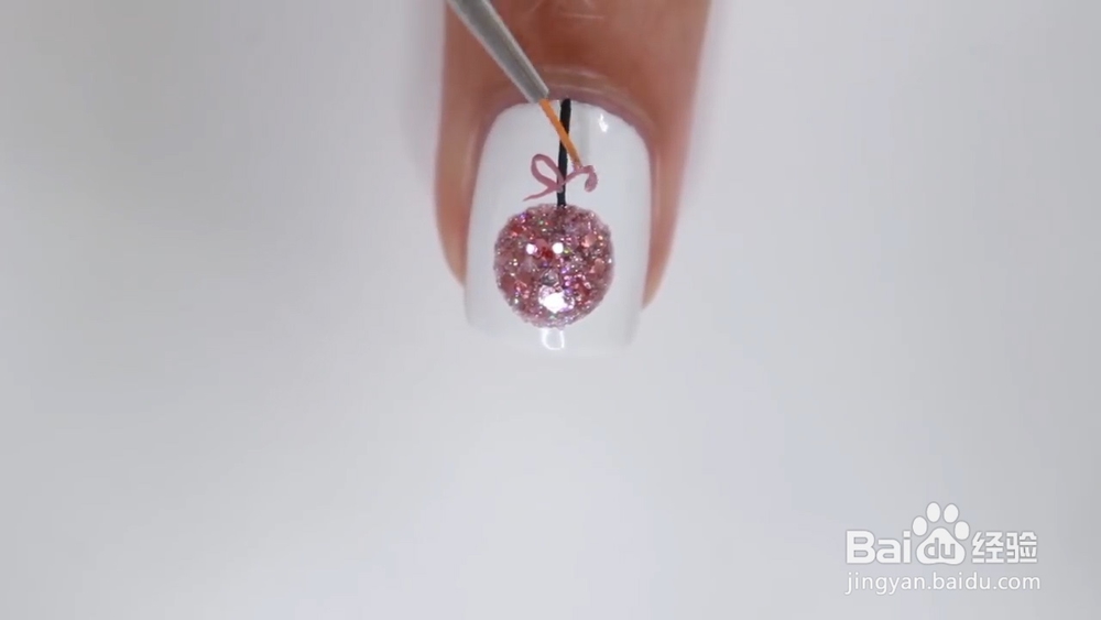 粉色蒲公英美甲的画法