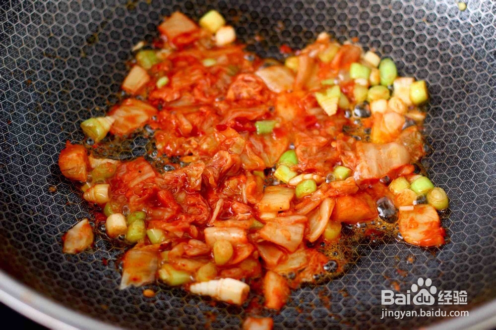 怎么样做美味的泡菜核桃炒饭