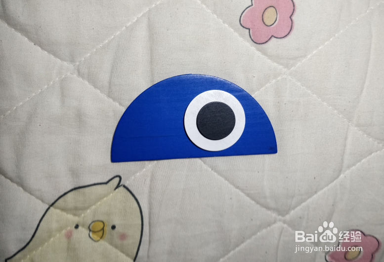 用形状积木怎么拼一只雏鸟？