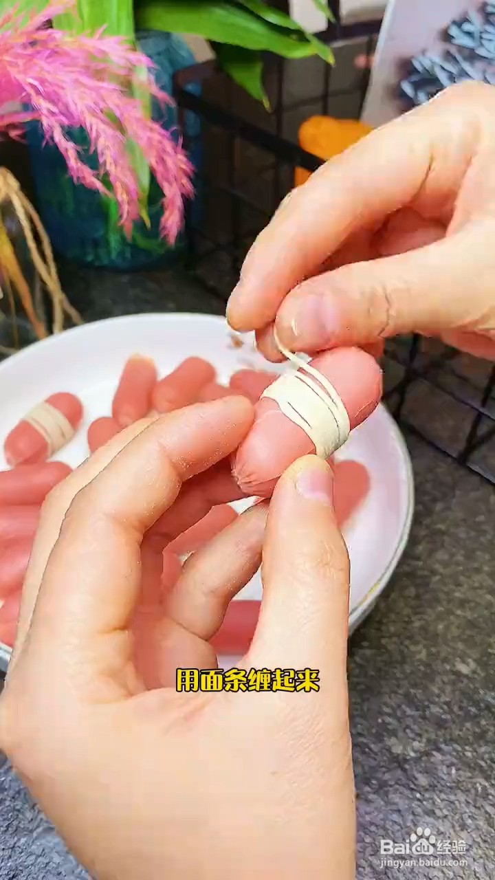 如何制作好吃的小热狗