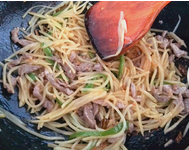 牛腩肉炒土豆丝的家庭做法