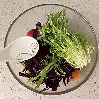 如何制作美味的香醋蔬菜沙拉