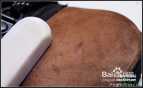 图解绒面皮登山鞋的保养