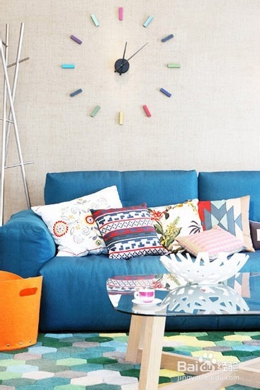 时尚沙发区布置攻略打造最亮眼的角落