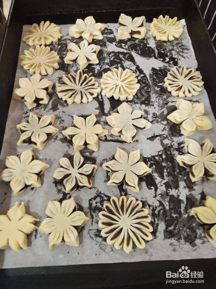 好吃不腻的菊花桃花酥