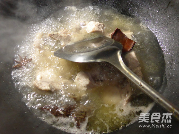 圆素鸡烧龙骨