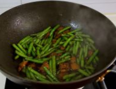 如何做酱香豆角