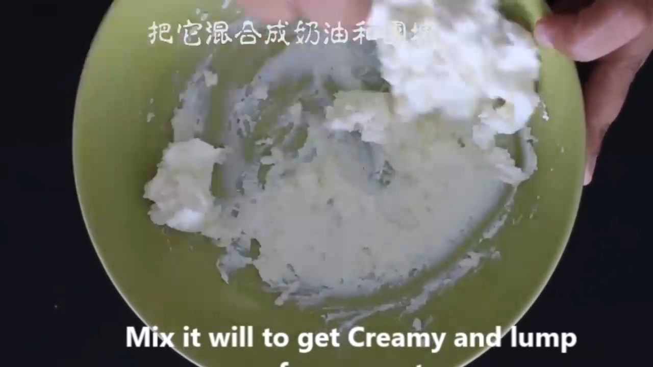 怎样做酸奶草莓昔