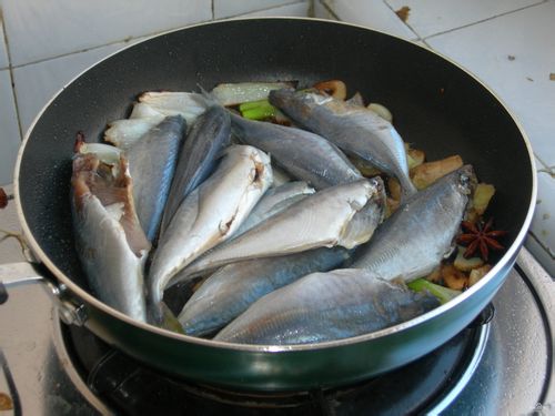 茄汁沙丁鱼
