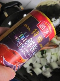 养生菜谱———洋葱炒猪肝