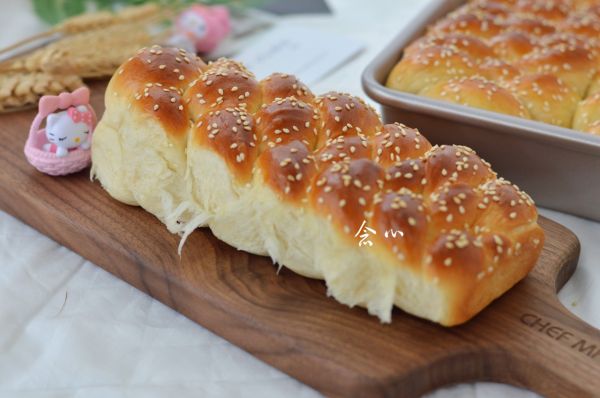 烫种芝麻辫子面包