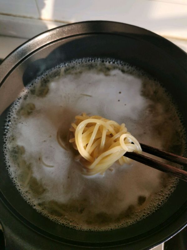 牛肉肠黑椒意面