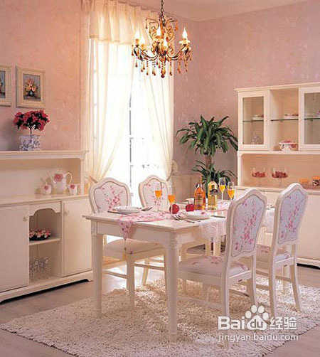 初春田园客厅布置方案