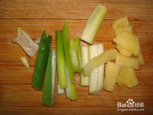 干锅香辣鸡翅怎么做好吃