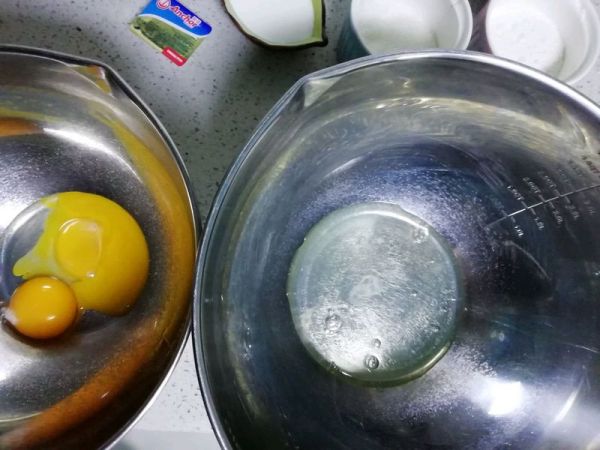 分蛋海绵小蛋糕