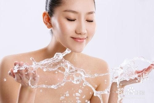 毛孔粗大怎么办？最好的收缩毛孔的方法都在这里