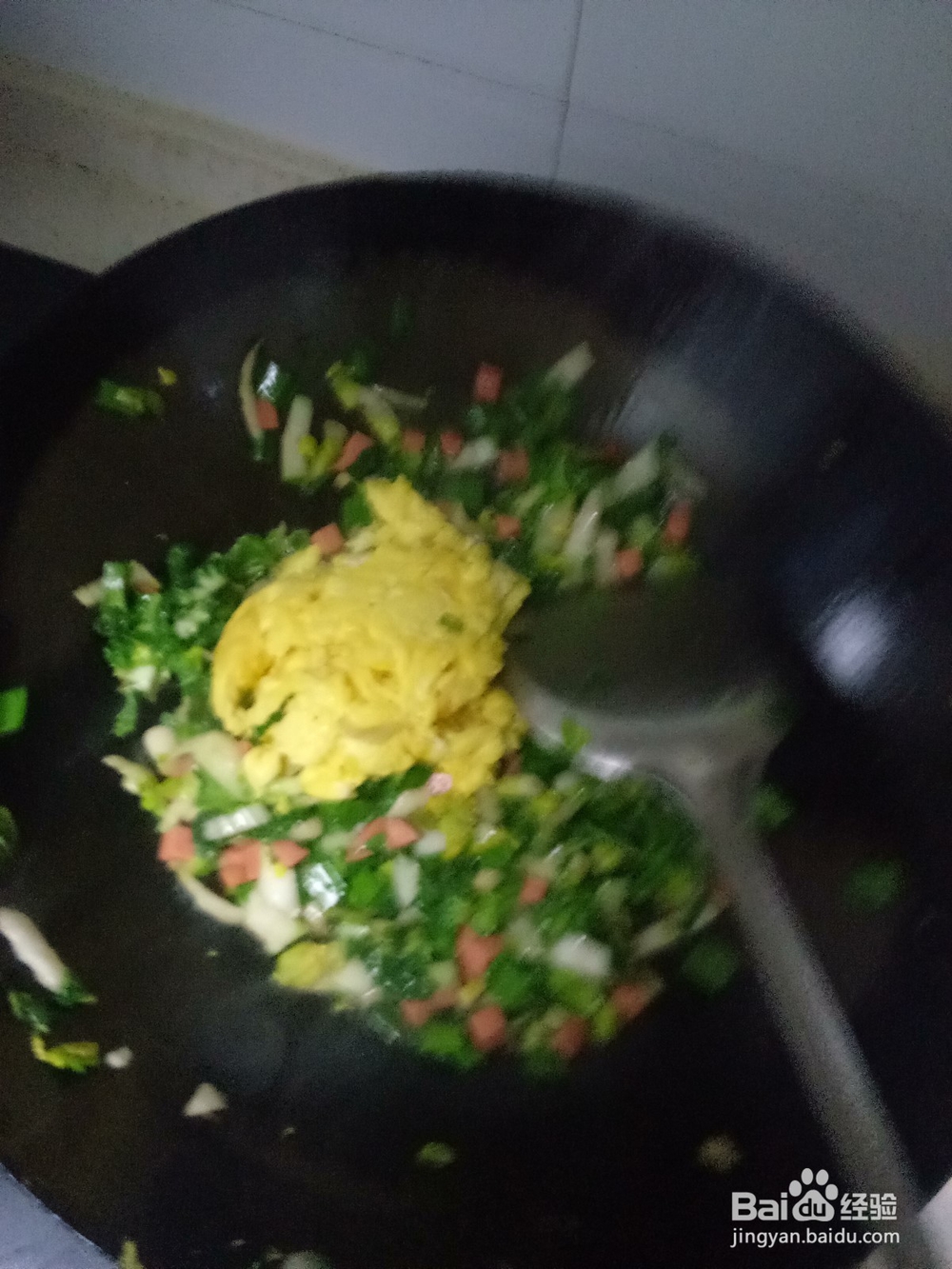 青菜鸡蛋火腿肠米饭