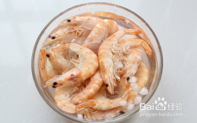 柠檬凉拌酸辣虾怎么做?