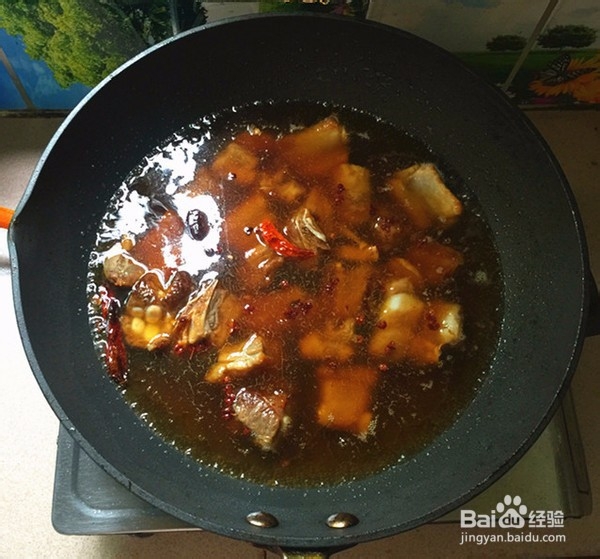 如何做出好吃的酸菜炖腊排骨