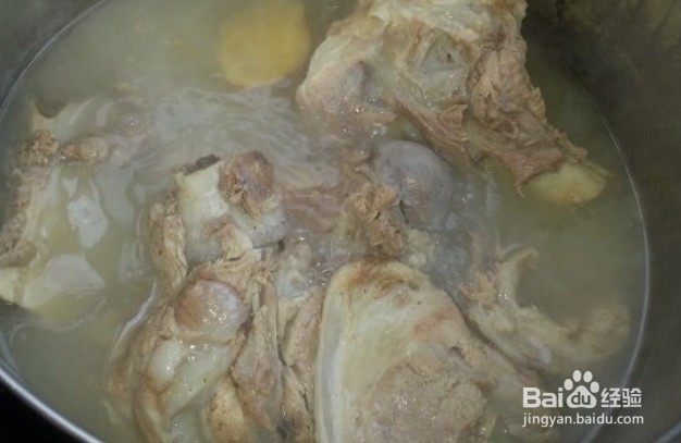 炖大棒骨的家常做法