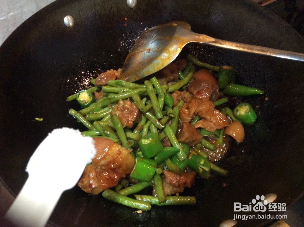给红烧肉加点菜——豇豆红烧肉的做法