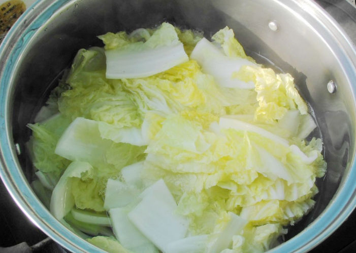 烹饪大白菜时如何去苦味