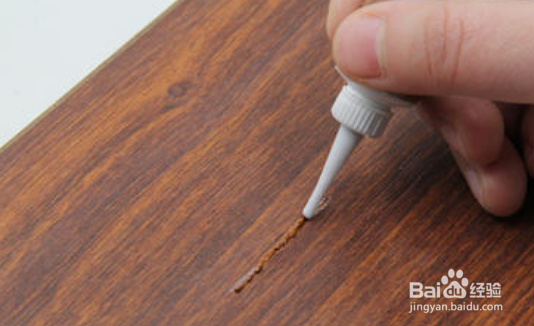木地板烂了一块怎么修