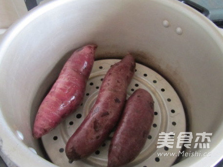 紫薯萝卜卷的做法