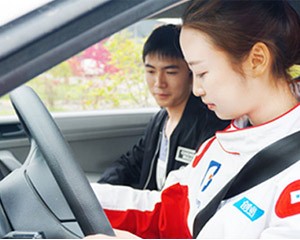 新车异味影响健康 汇总除异味的六大方法