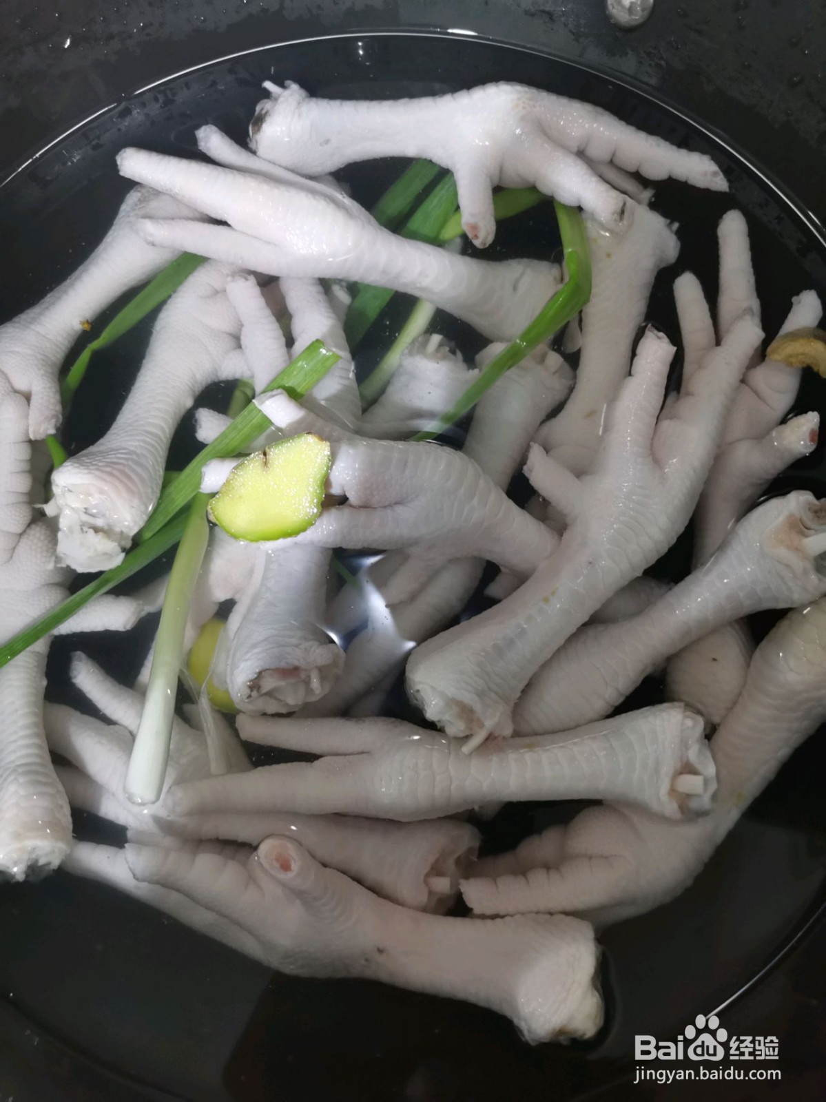 酸辣无骨凤爪的做法