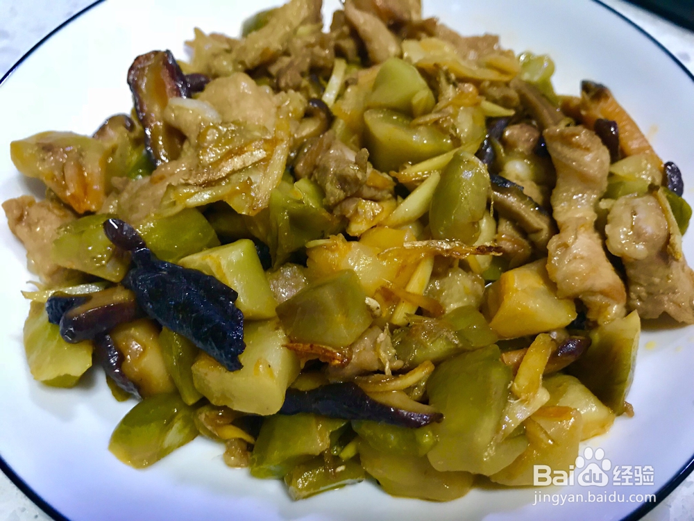 香气浓郁的榨菜炒肉