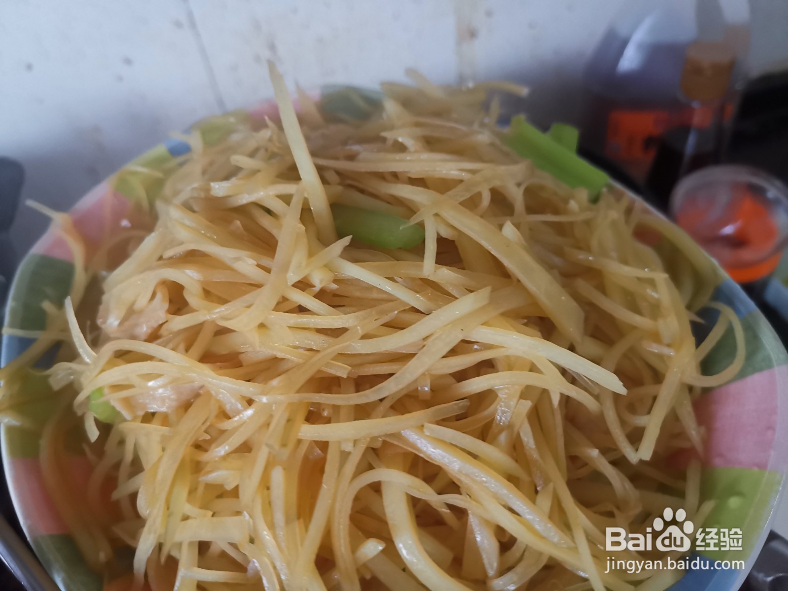 芹菜面筋炒土豆丝