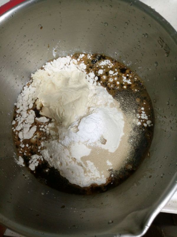 香甜红枣核桃红糖馒头