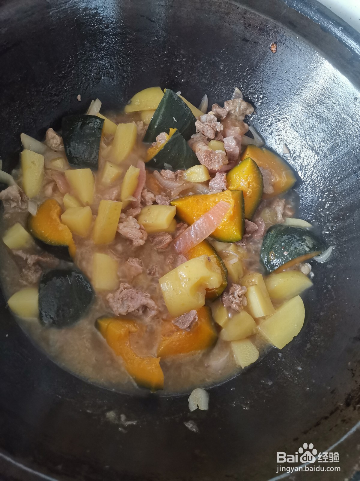 牛腩炖倭瓜土豆