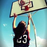 女生怎样打好篮球以及女生打篮球的益处