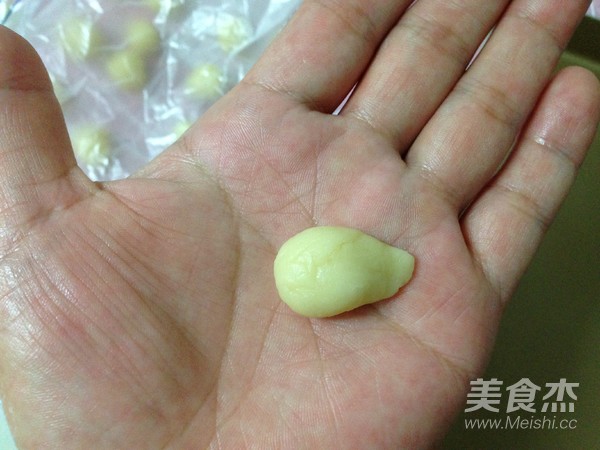 小乌龟豆沙菠萝包