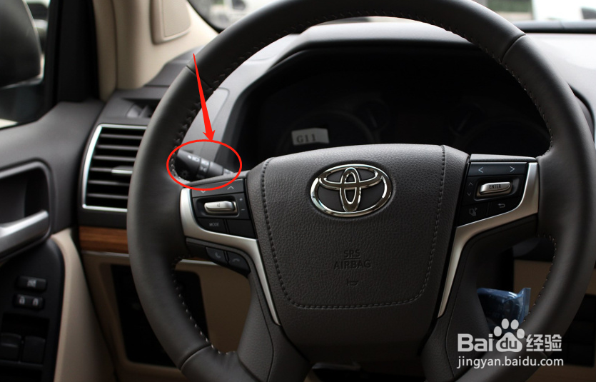 丰田普拉多车辆的灯光功能怎么调节