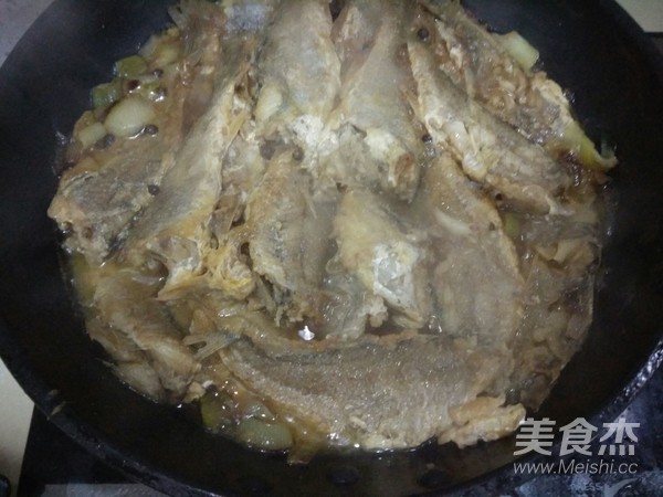炖小黄花鱼的做法