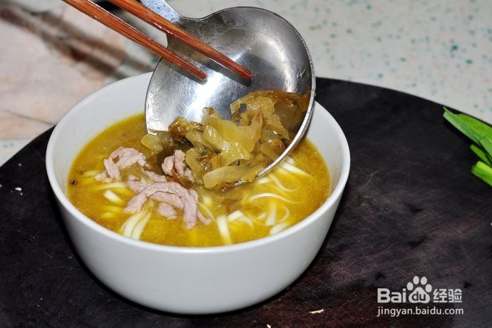 【酸菜肉丝面】一吃难忘的酸爽