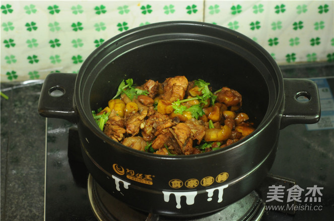 板栗烧鸡的做法