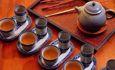 <b>红茶的泡法与技巧</b>