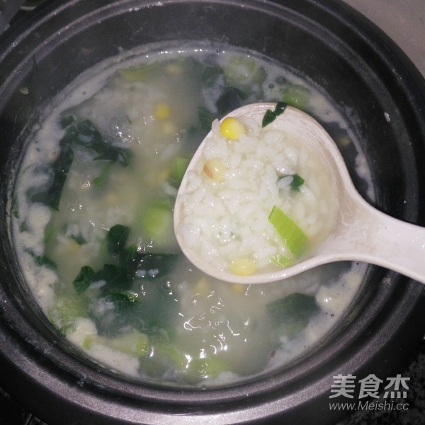 皮蛋青菜粥的做法