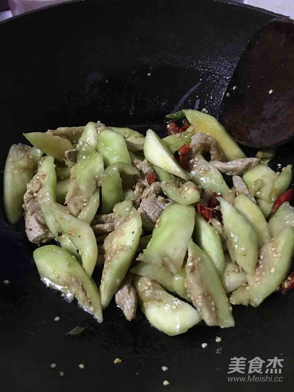 茄子炒肉的做法