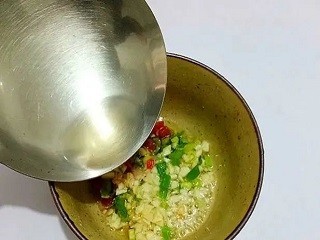 凉拌菠菜平菇怎么做？