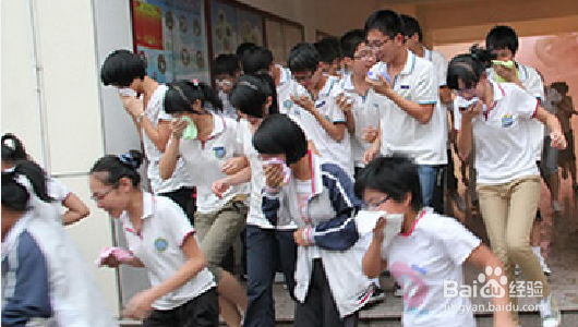 遇到突发火灾是如何进行自救【1】