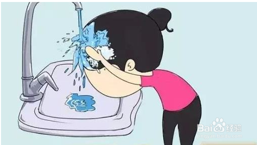 日常知识：用阿道夫洗发水洗发的最佳时间段介绍