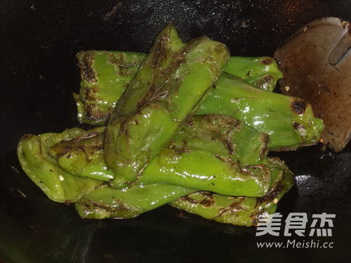 沙拉虎皮椒的做法